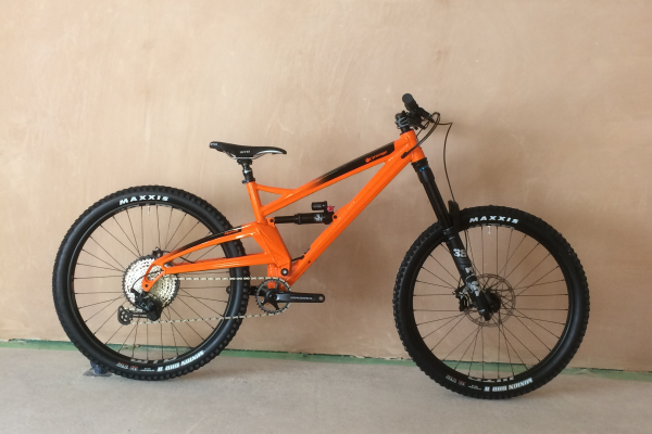 Orange Alpine 6 Pro test bike available in store