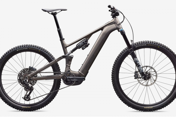 Levo Comp Alloy 2026 Gunmetal 1