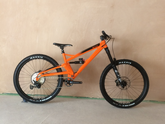 Orange Alpine 6 Pro test bike available in store